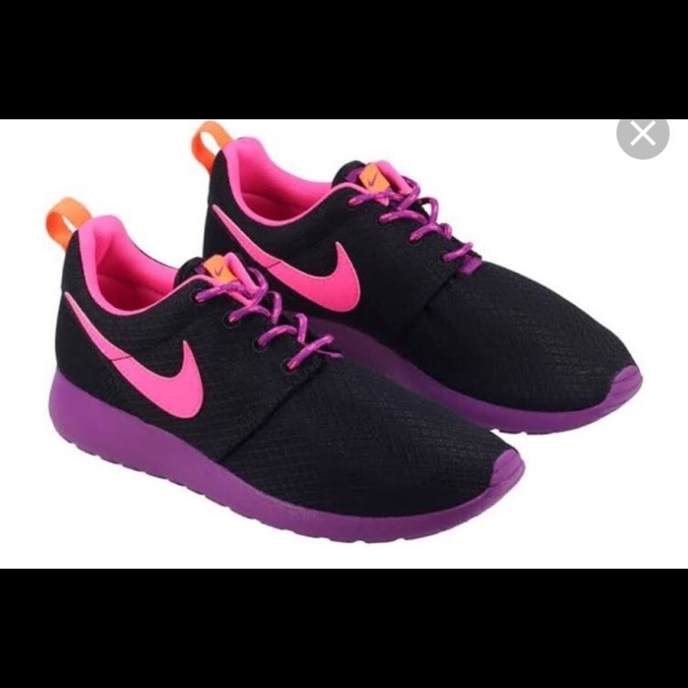 Nike | Roshe Youth Shoes